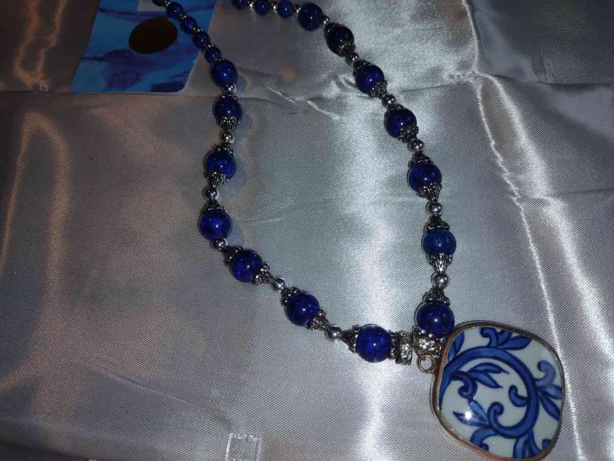 handmade beaded necklace - Abbeville, Alabama