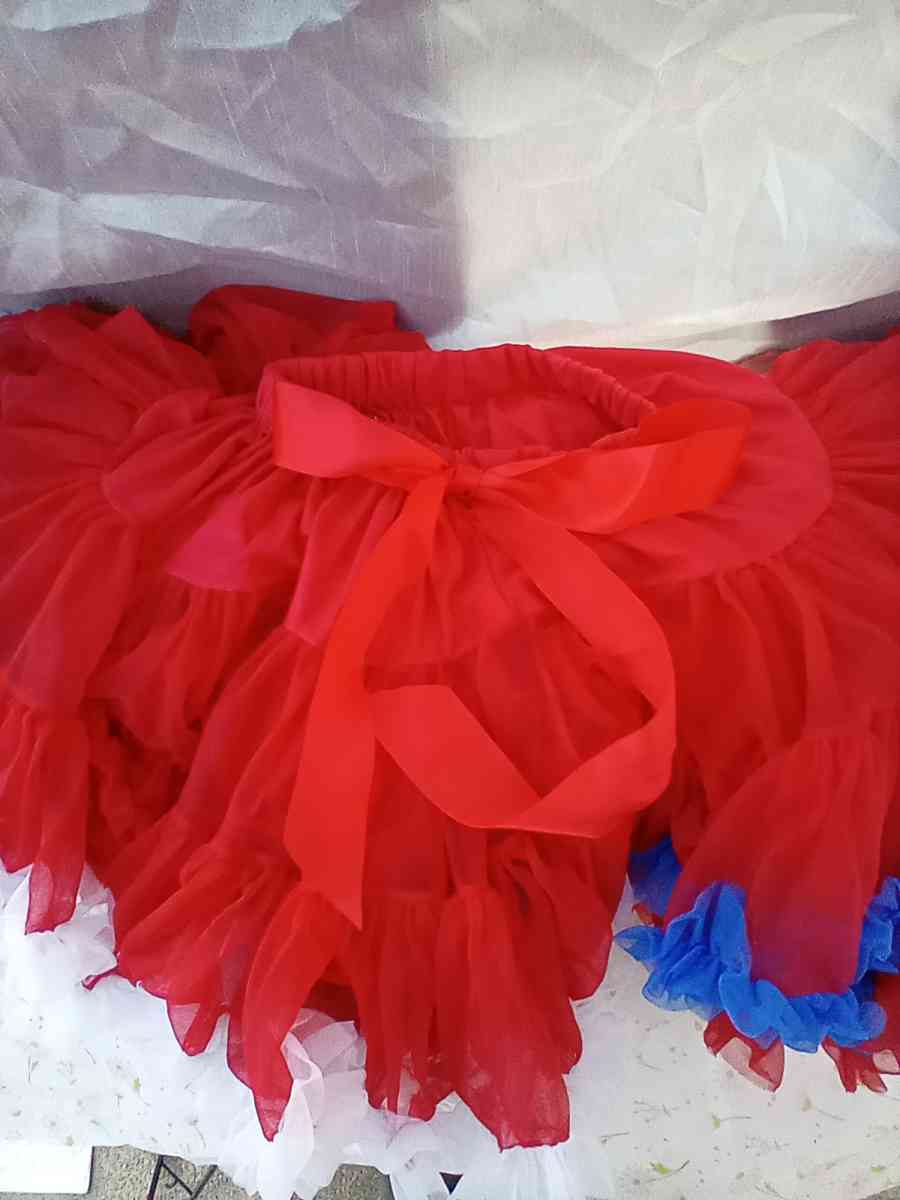 6yrs Red White Blue TuTu Pettiskirt EUC Bow Cinches Waist - Dallas, Texas - FleaMarketBay