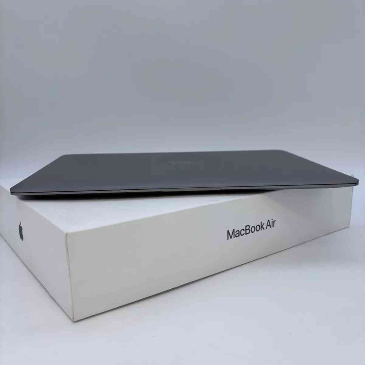 Apple MacBook Air 13 Retina 256GB SSD - Los Angeles, California