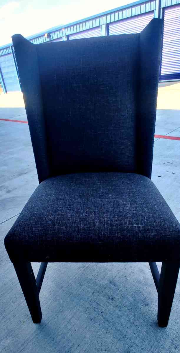 Glass Dinning Table Seats 6 - Houston, Texas - FleaMarketBay