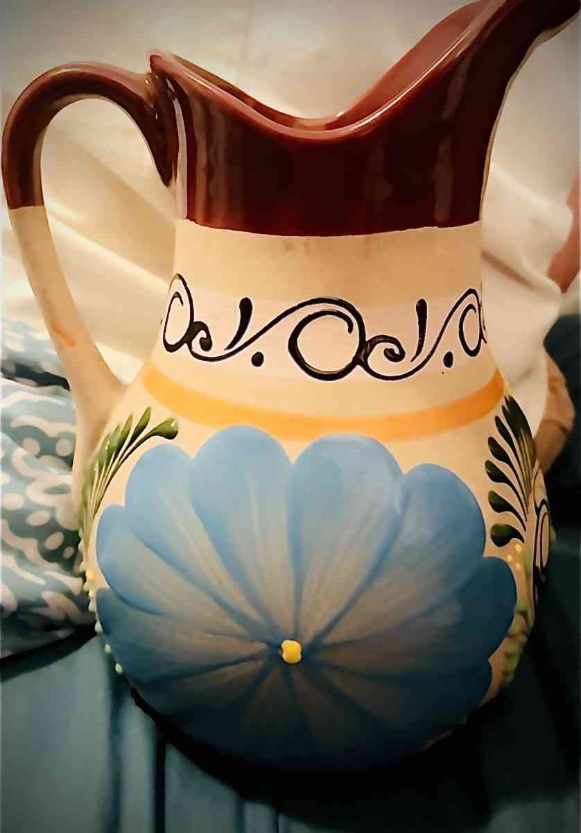 New Jarra Mexican handmade carafe - Wichita, Kansas - FleaMarketBay