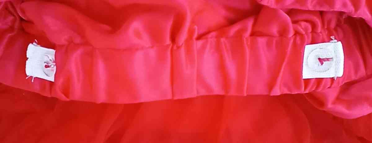 4 to 5yrs Red TuTu Pettiskirt NWT Button Cinchers - Dallas, Texas - FleaMarketBay