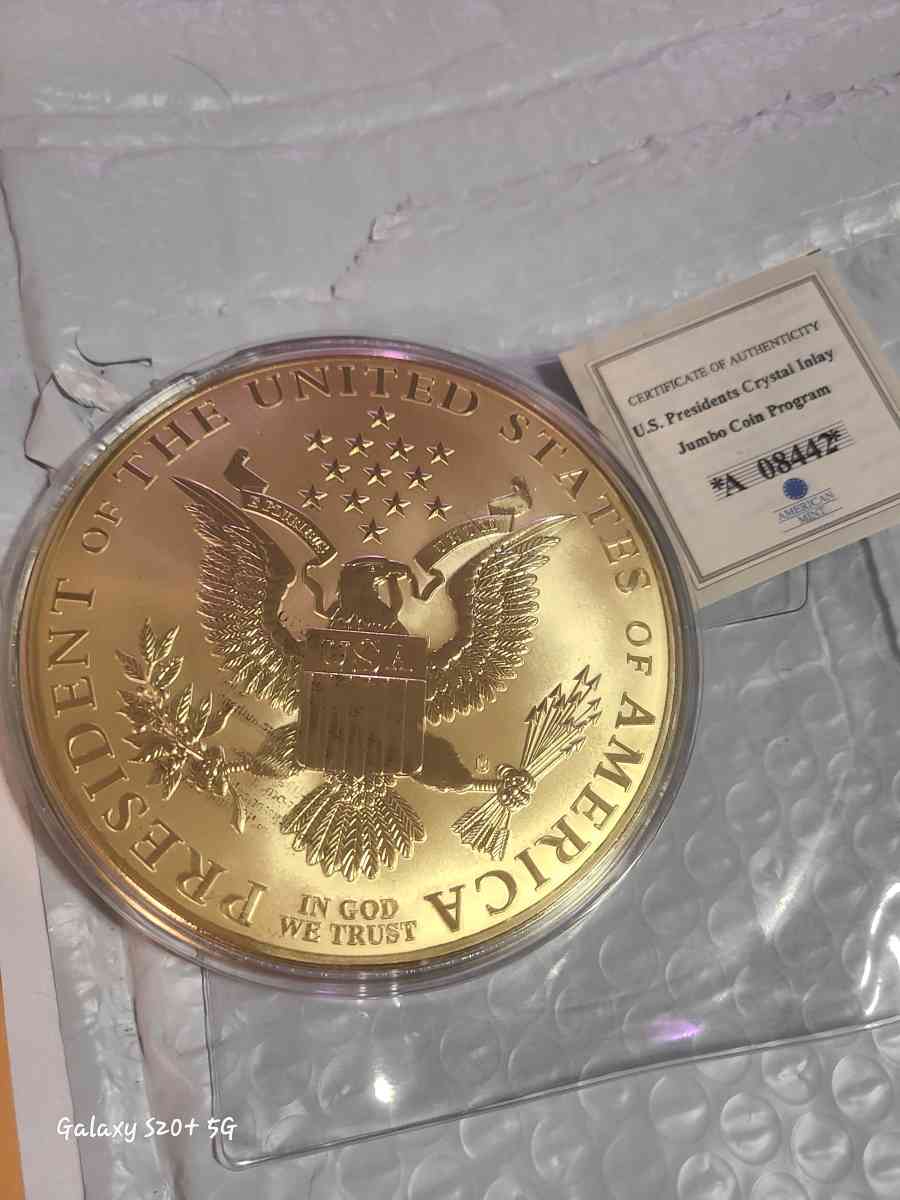 Donald trump jumbo coin layered in 24k gold - Raymond, New Hampshire - FleaMarketBay