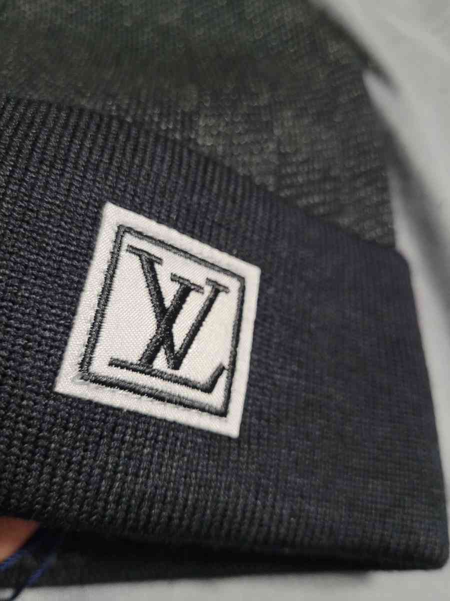 Mens Beanie - Benton, Arkansas - FleaMarketBay