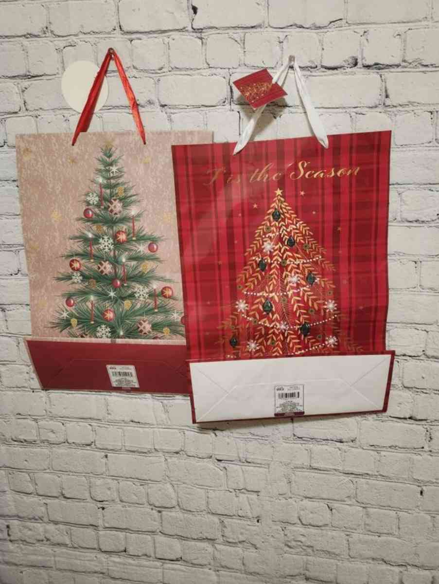 Christmas Gift Bags 2pc - Kansas City, Missouri - FleaMarketBay