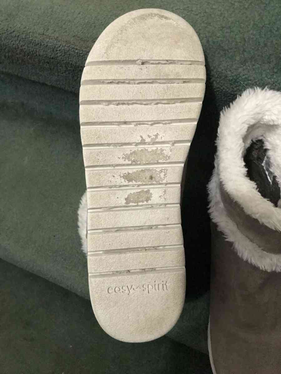 winter womans boots - Mc Lean, Virginia - FleaMarketBay