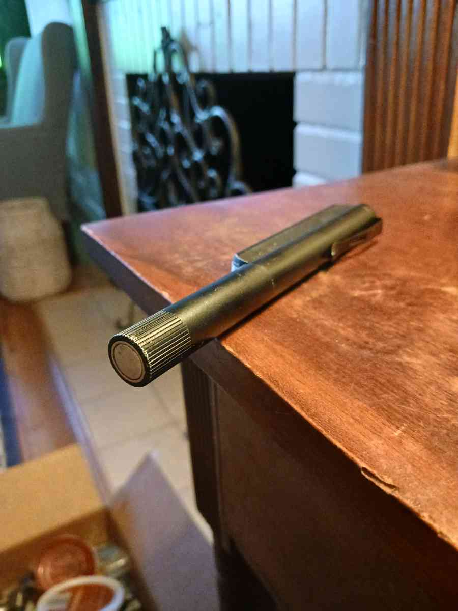 Nebo Lil Larry Work Light - Greer, South Carolina - FleaMarketBay