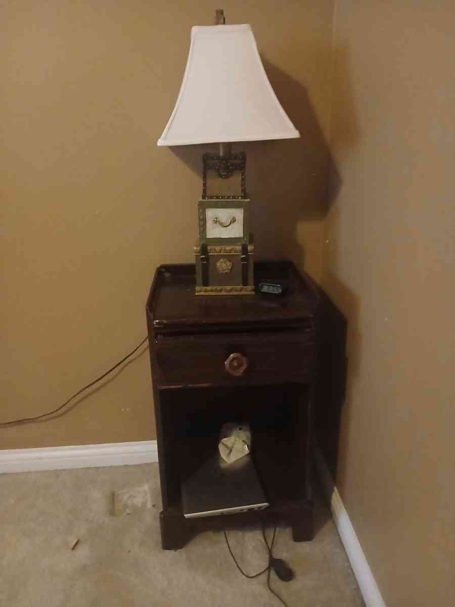 lamps lamps lamps - Huntsville, Alabama - FleaMarketBay