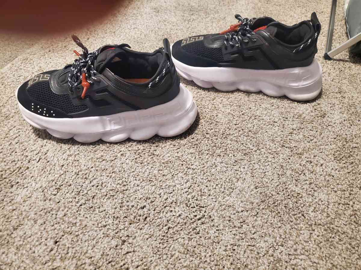 Versace chain reaction - Chester, Virginia - FleaMarketBay