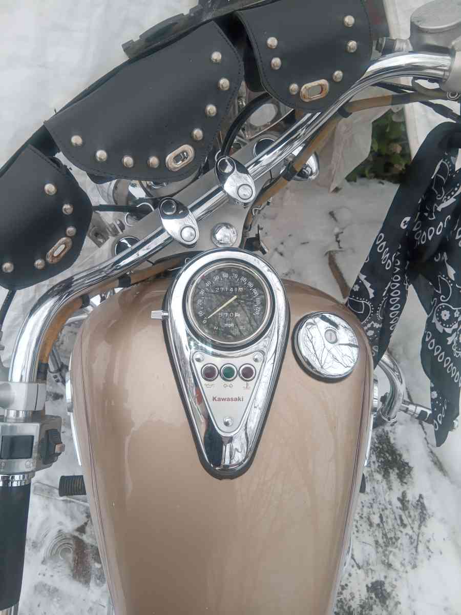 2005 Vulcan 800 Kawasaki motorcycle - Akron, Ohio - FleaMarketBay