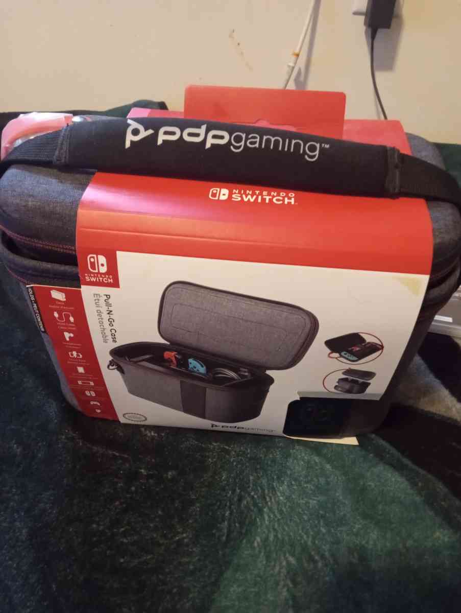 Nintendo switch with original box it came in 3 games - Scranton, Pennsylvania - FleaMarketBay