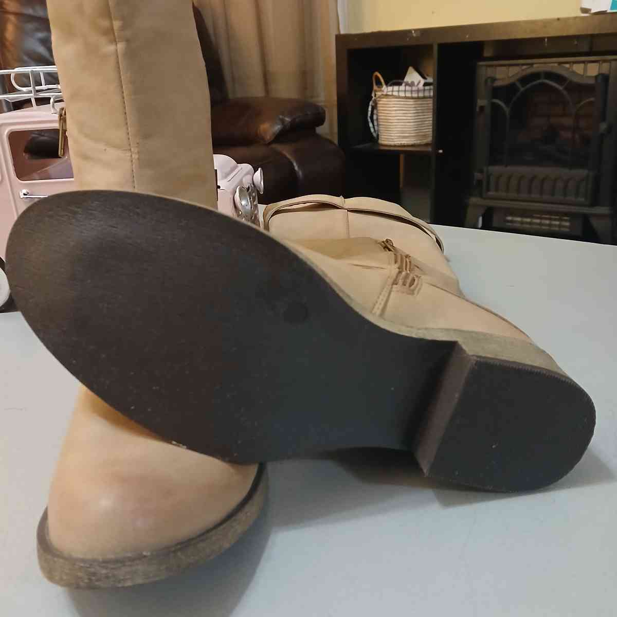 JustFab Tall Boots for women size 10 - Indianapolis, Indiana - FleaMarketBay