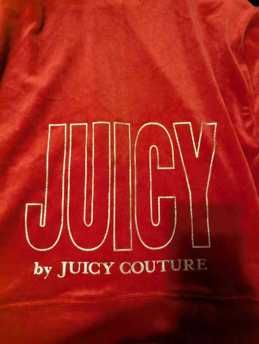 Juicy couture track suit red and black - Neosho, Missouri - FleaMarketBay