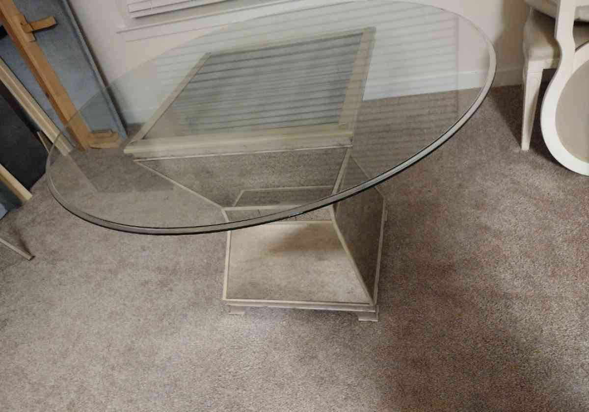 Dinning Table - Voorhees, New Jersey - FleaMarketBay