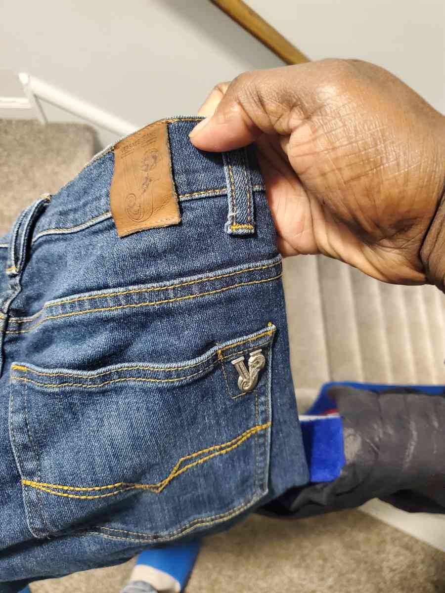 Versace jeans - Chester, Virginia - FleaMarketBay