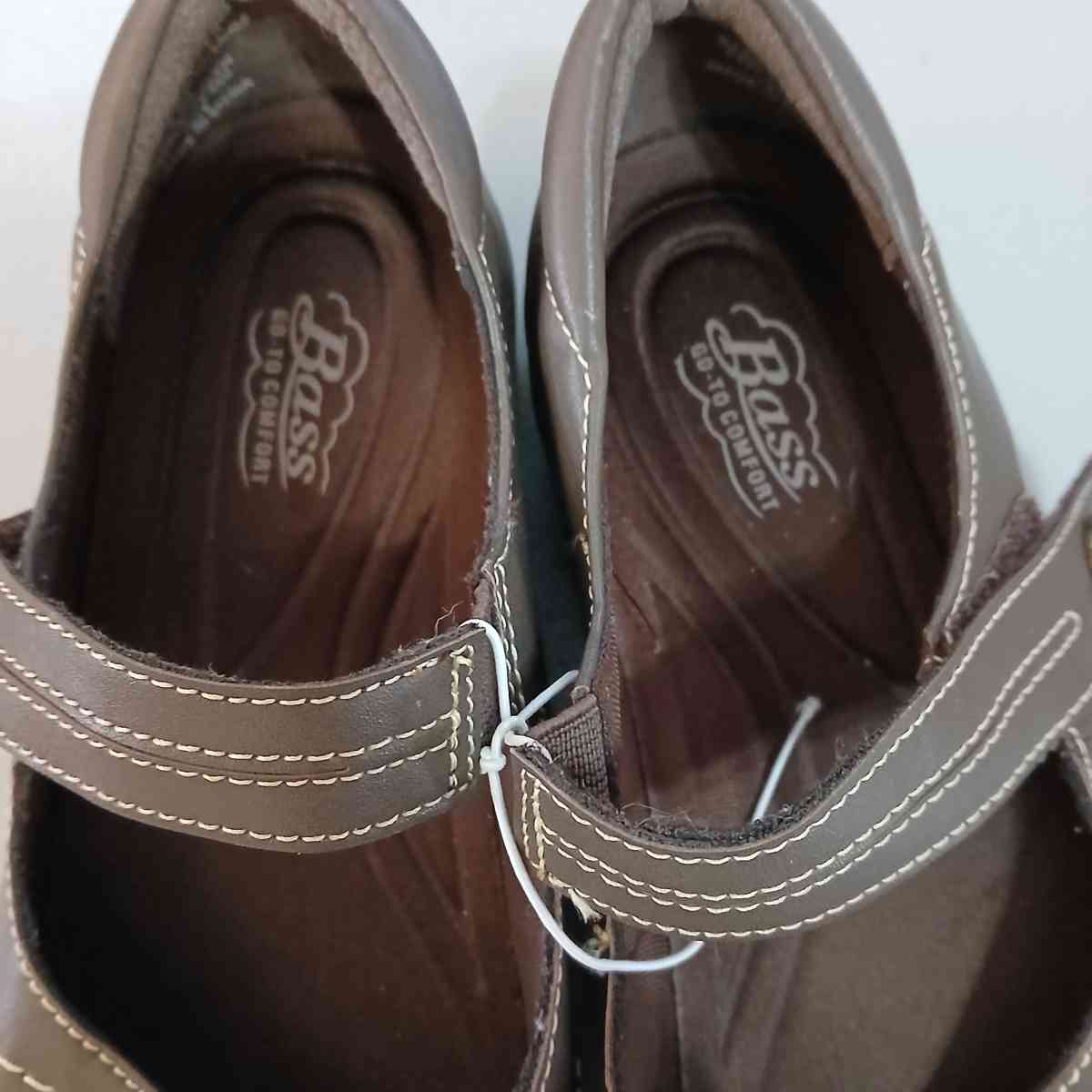 Bass Madelyn Comfort Shoes for Women Size 8 point 5 - Indianapolis, Indiana - FleaMarketBay