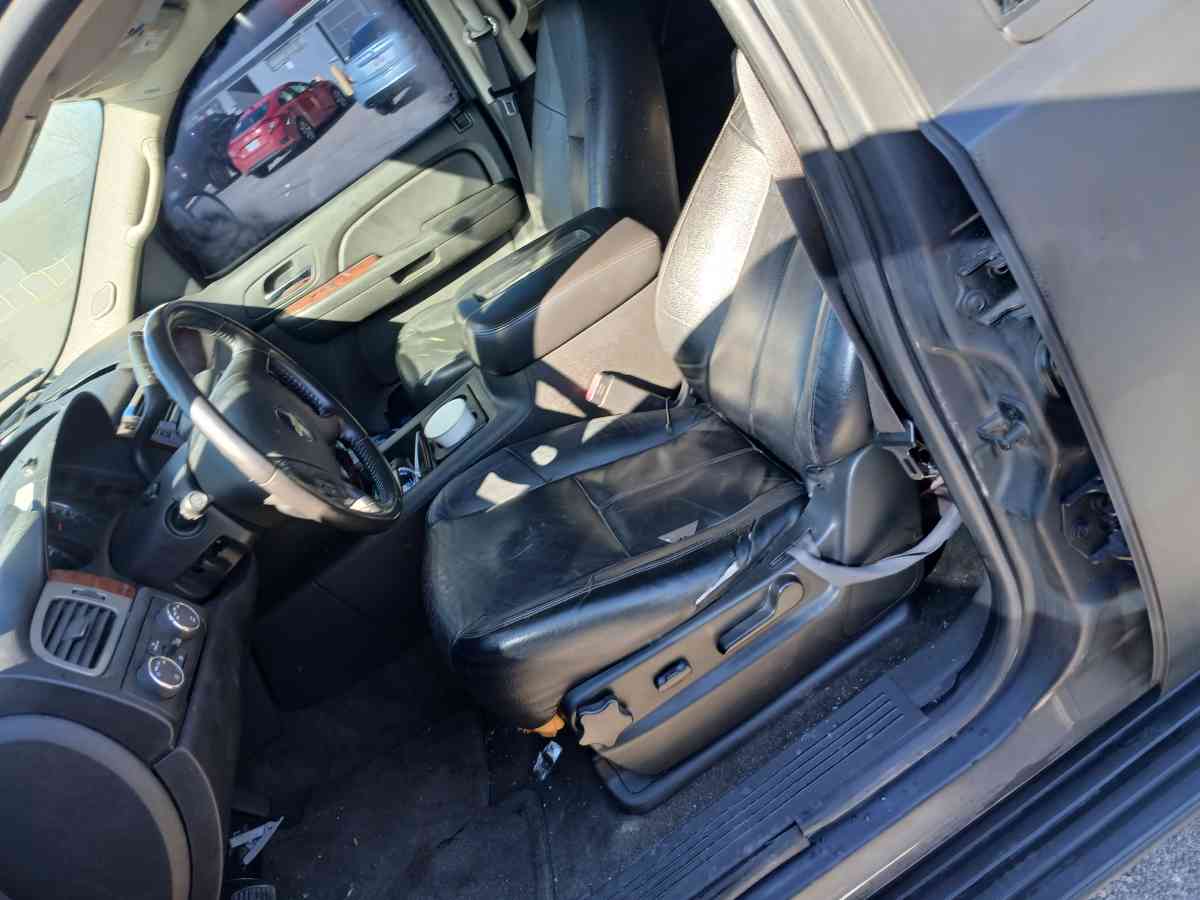 2009 Tahoe - Dallas, Texas - FleaMarketBay