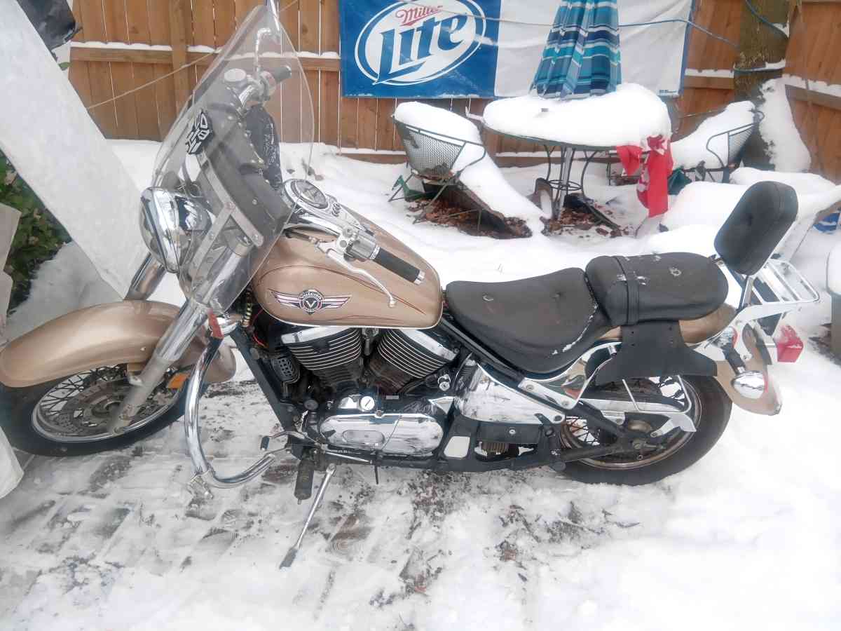 2005 Vulcan 800 Kawasaki motorcycle - Akron, Ohio - FleaMarketBay