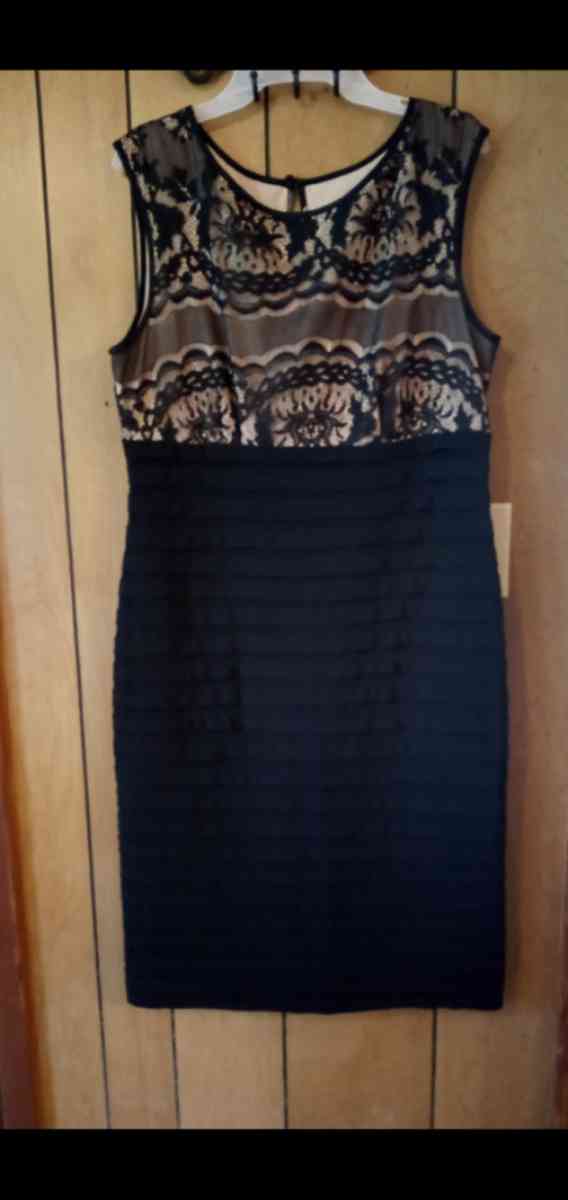 Ladies knee length formal black dress - Lithonia, Georgia - FleaMarketBay