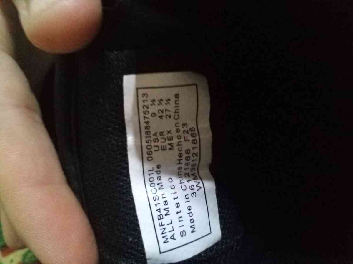 shoes - Broussard, Louisiana - FleaMarketBay