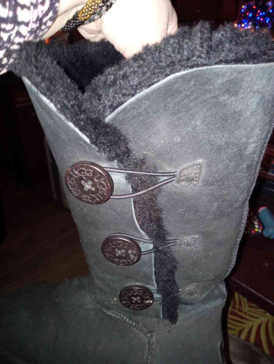ugg boots - Wallace, North Carolina - FleaMarketBay