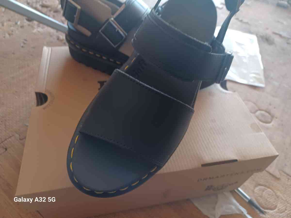 Dr Martins sz 8 Voss Hydro - Glendale, Arizona - FleaMarketBay