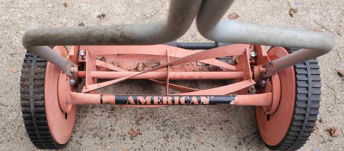 American Lawn Mower Company  4Blade Push Reel Mower  14Inch - Plano, Texas - FleaMarketBay
