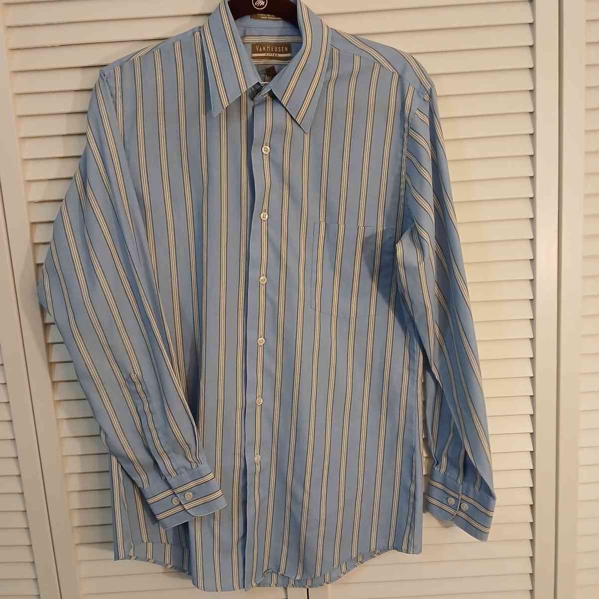 Van Heusen fitted shirt for men size 15 - Indianapolis, Indiana