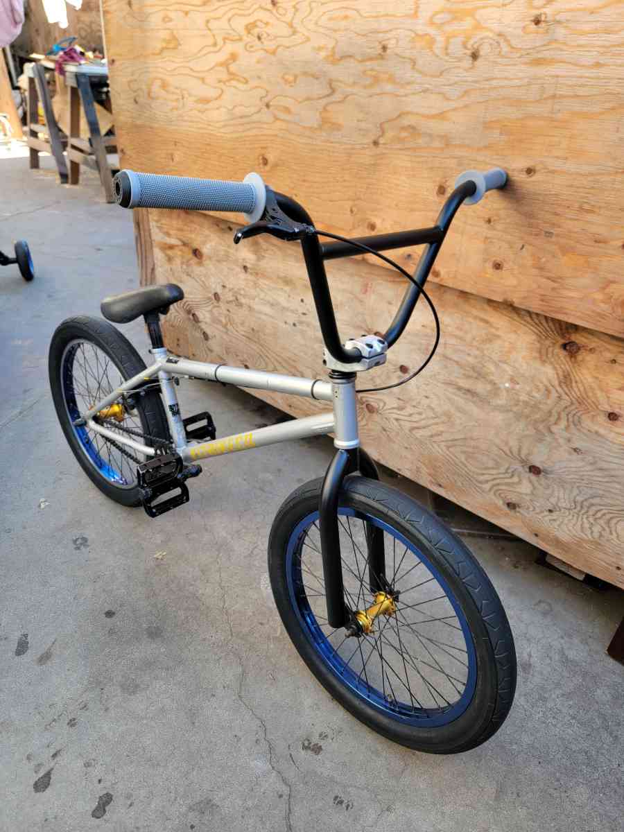 20 fitbike bmx - Cerritos, California - FleaMarketBay