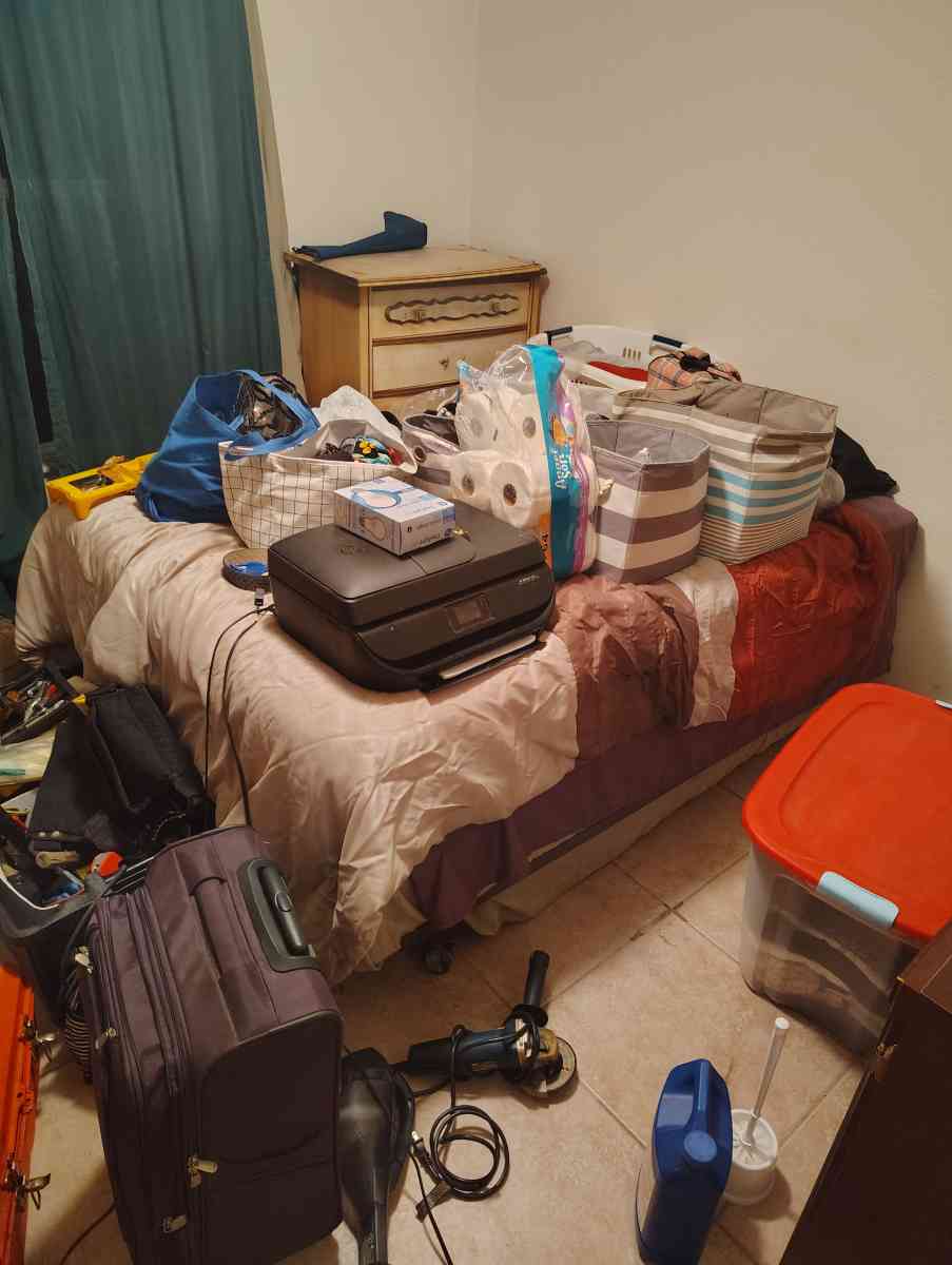 tools furniture miscellaneous house hold items - Port Charlotte, Florida - FleaMarketBay