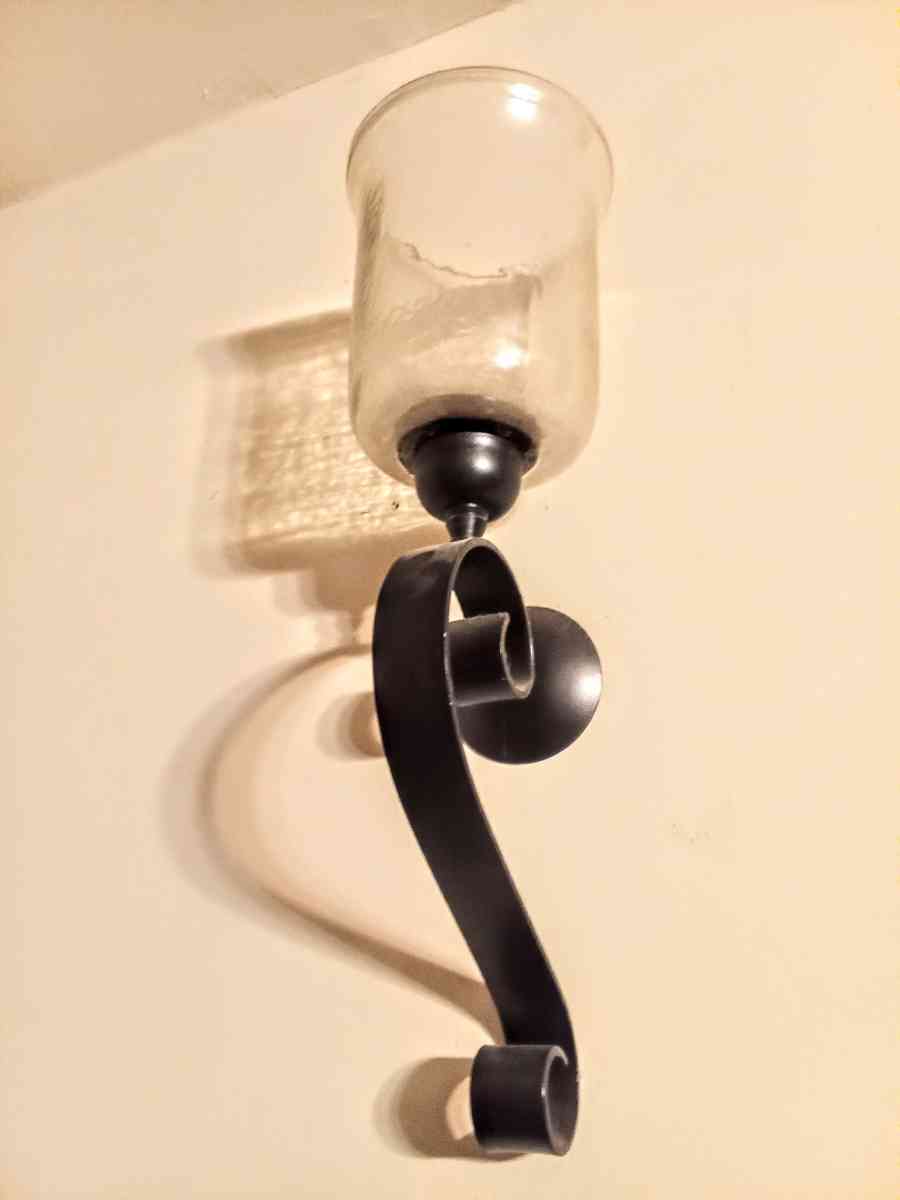 Beautiful wall sconces set - Saint Louis, Missouri - FleaMarketBay