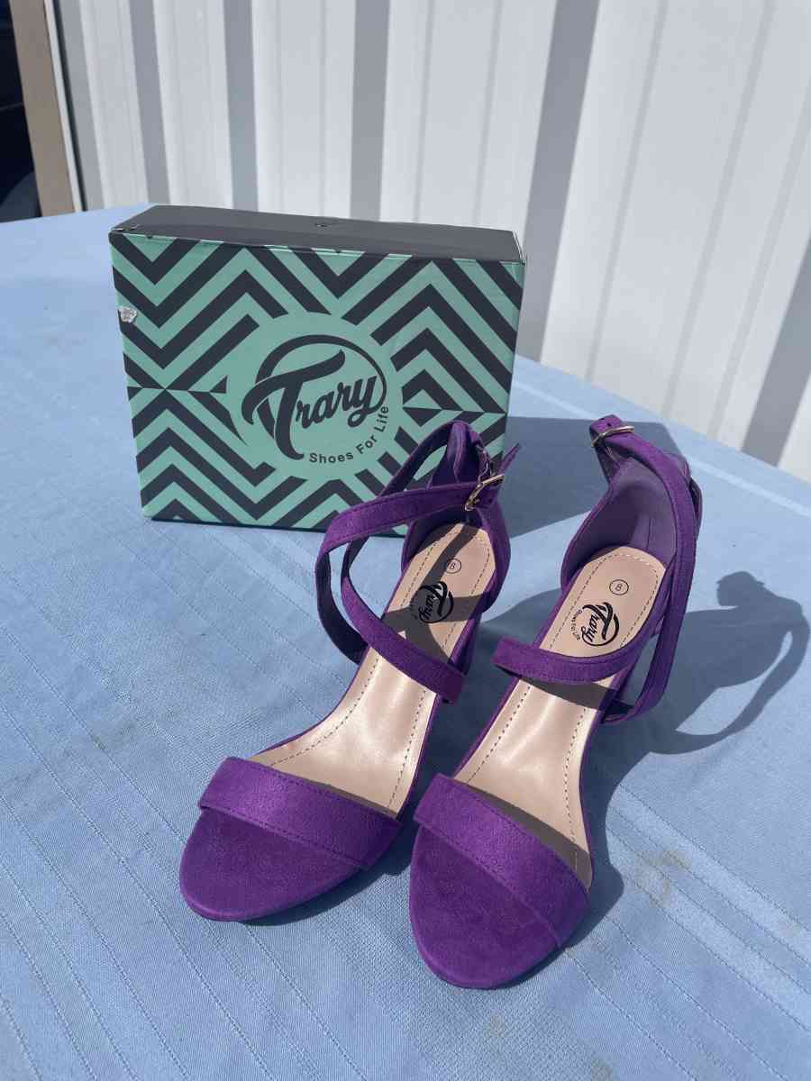 Purple Heels - Loughman, Florida - FleaMarketBay