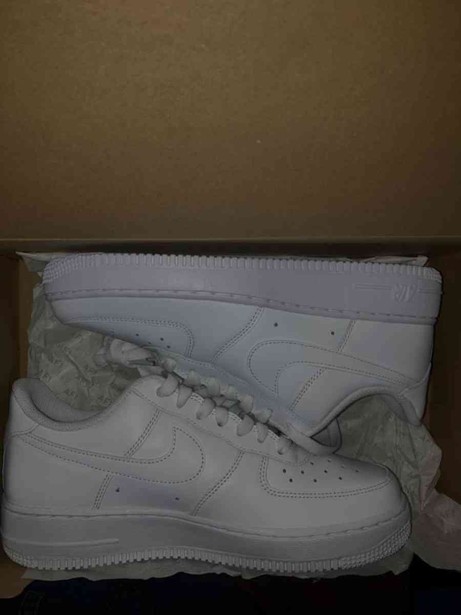 white Air forces 1s - Dallas, Texas - FleaMarketBay