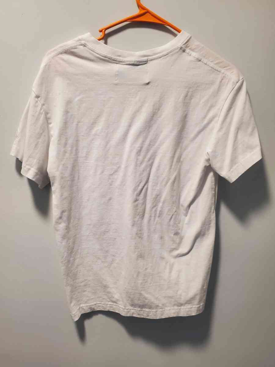 moncler t shirt - Chester, Virginia - FleaMarketBay