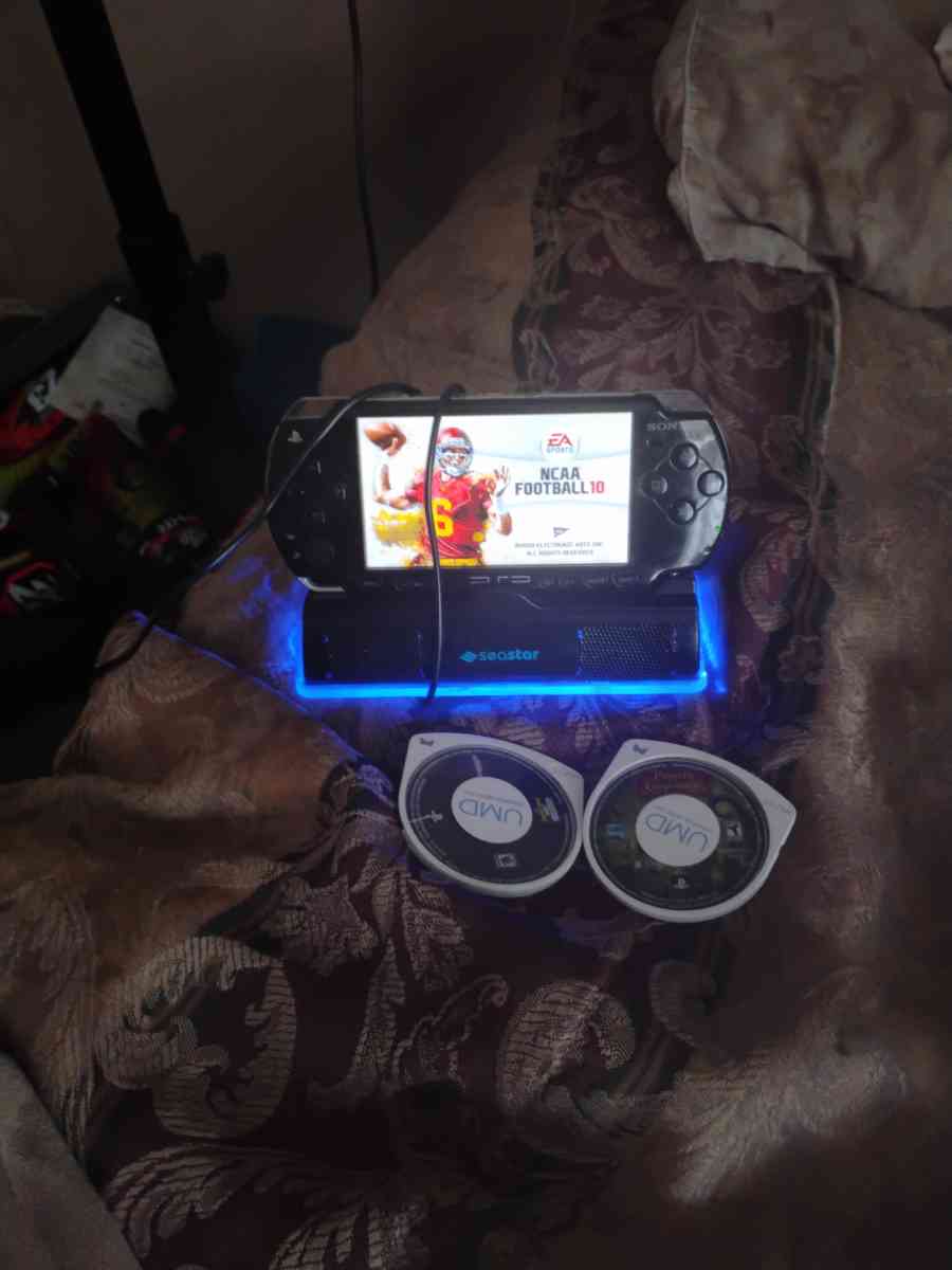 SONY 2000 PSP W Games And case - Gaston, South Carolina - FleaMarketBay