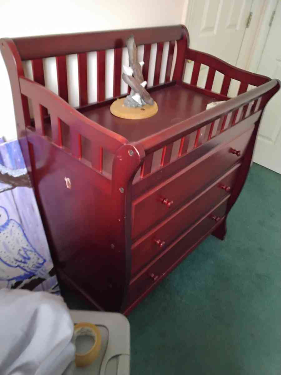 Nice Baby Changing Station with 3 Drawers Very Clean New - Williamstown, New Jersey - FleaMarketBay