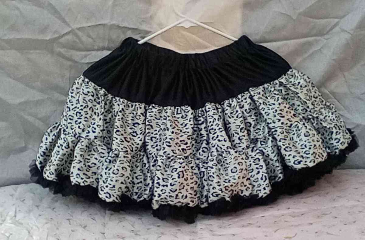 4 to 5yrs Leopard Print TuTu Pettiskirt NWT Button Cinchers - Dallas, Texas - FleaMarketBay