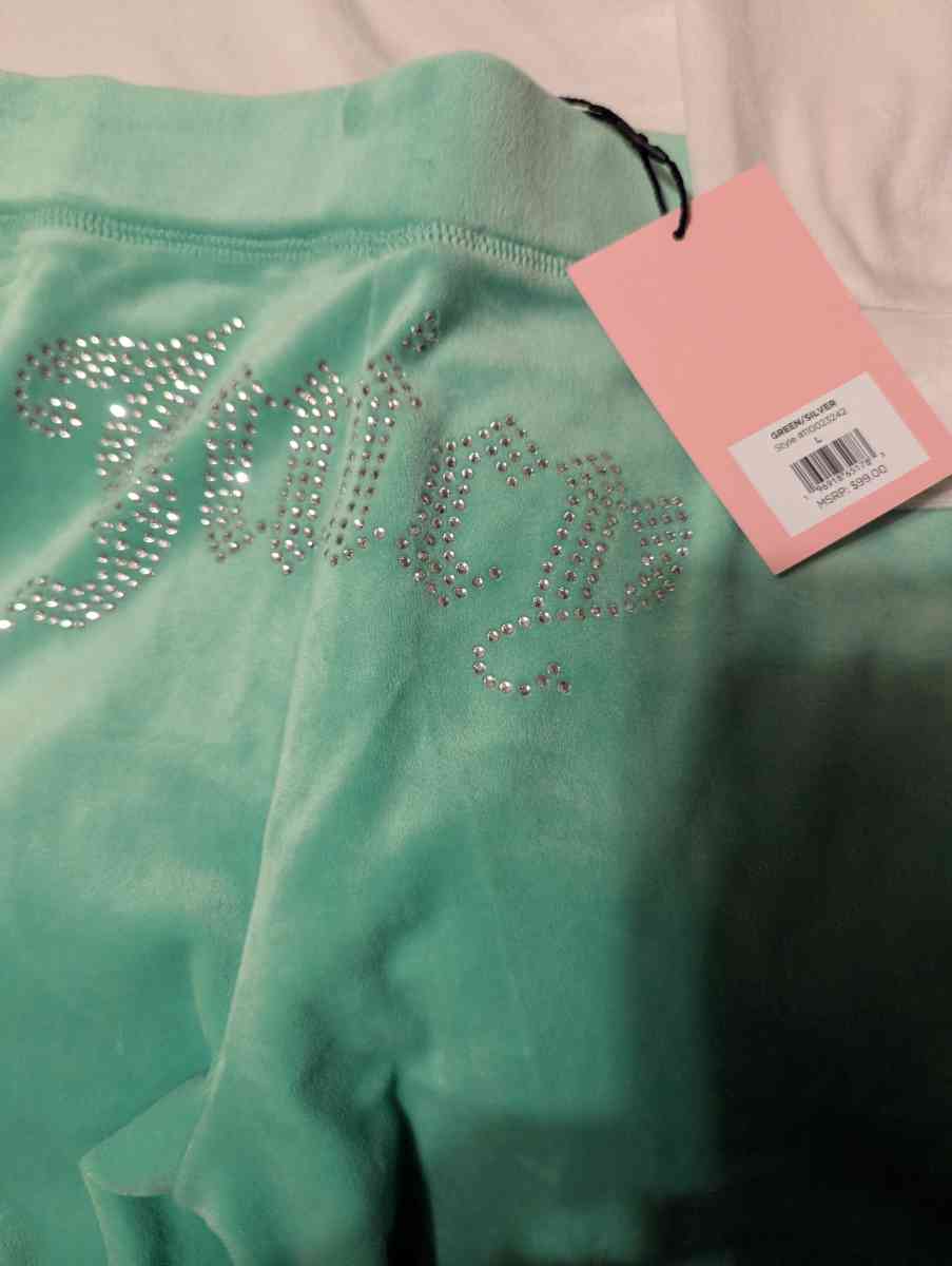 Juicy couture track suit - Neosho, Missouri - FleaMarketBay