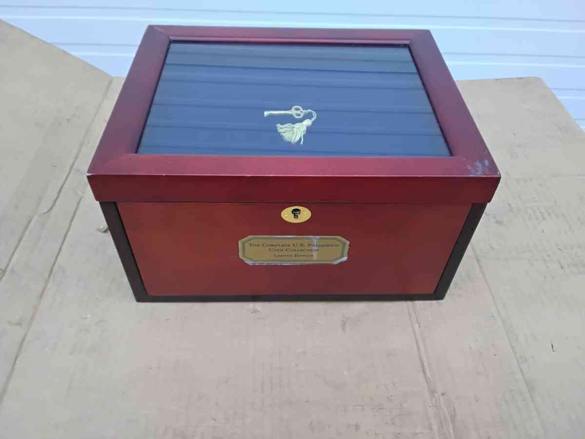 Nice Presidential Coin Collectors Case with Lock Brand New - Williamstown, New Jersey