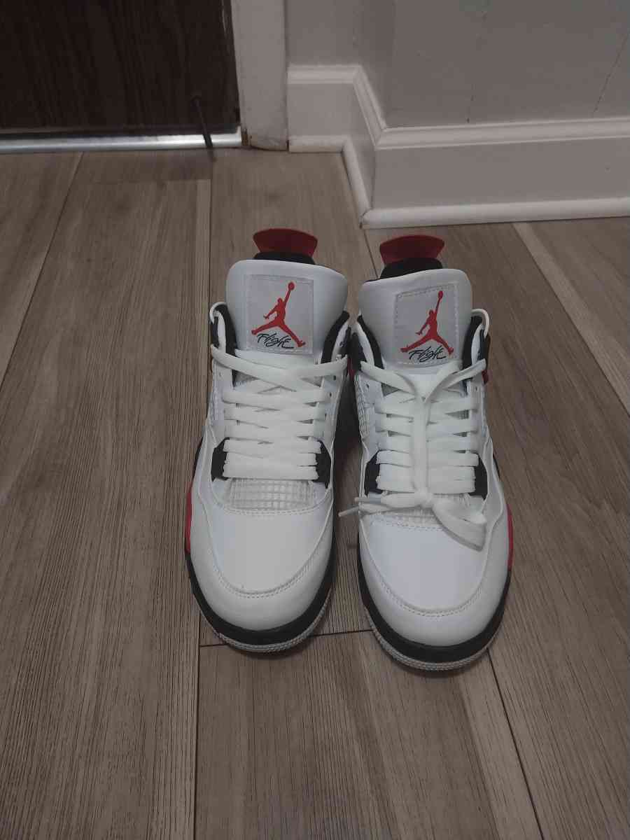 jordan 4 retro red fire - Addison, Illinois - FleaMarketBay
