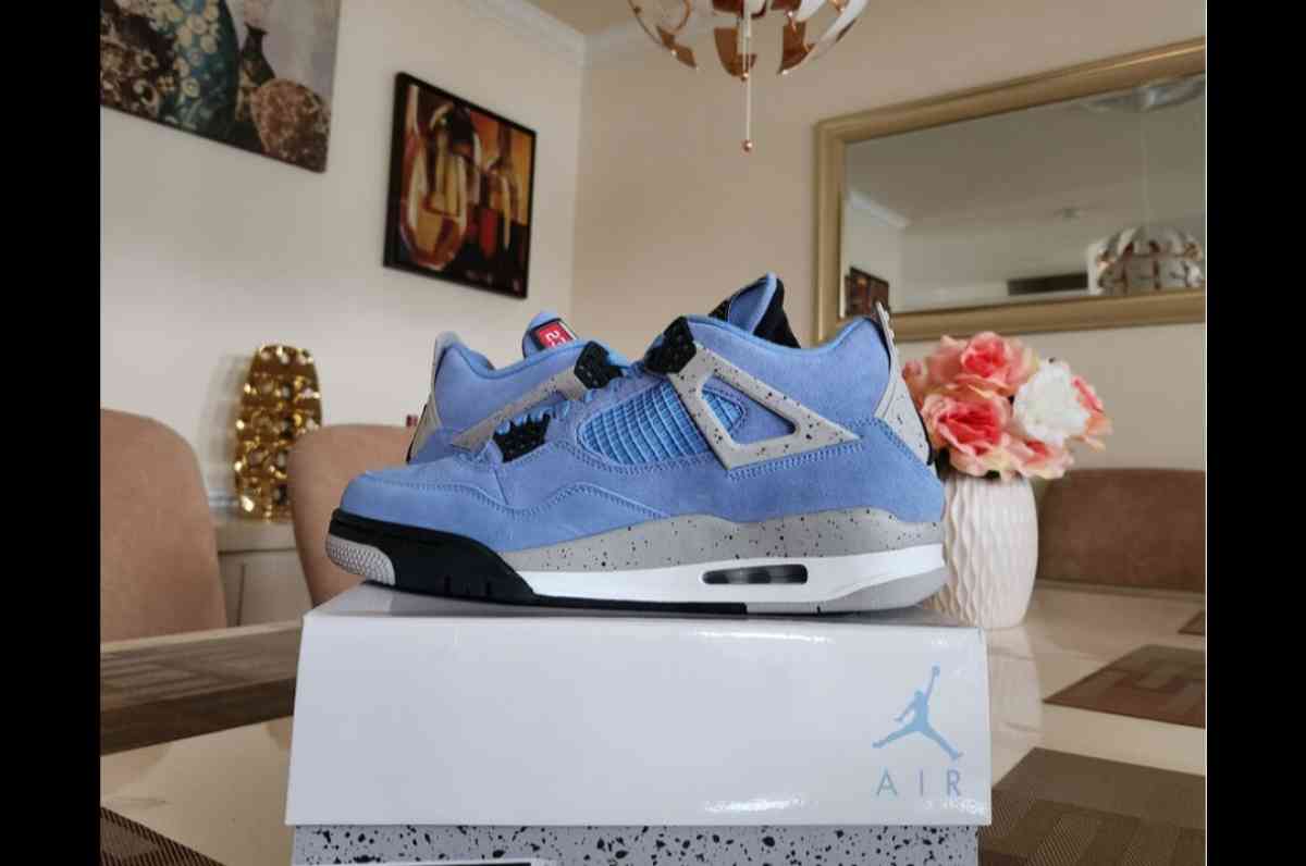 jordan 4 university blues - Sanford, Florida - FleaMarketBay