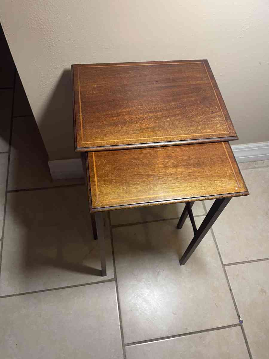 Nesting Tables 2 - Loughman, Florida - FleaMarketBay