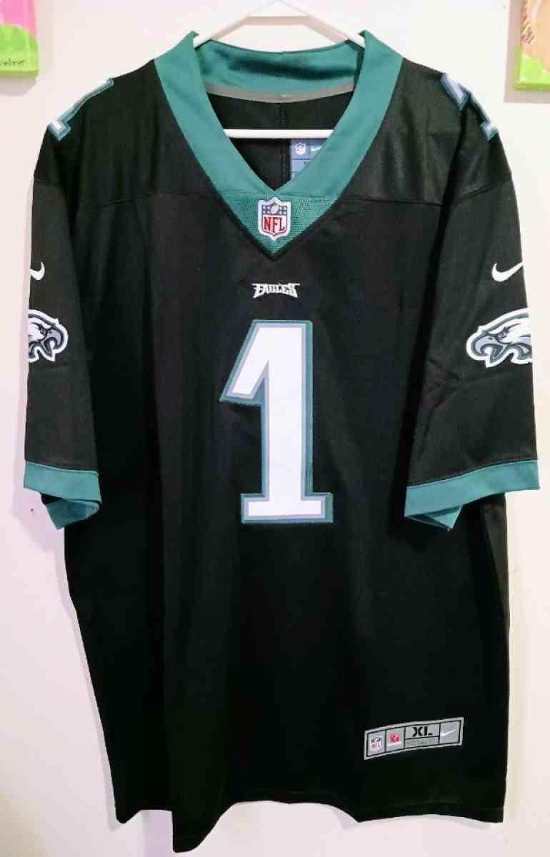 Jalen Hurts Eagles black jersey XL or Large Stitched - Manheim, Pennsylvania - FleaMarketBay