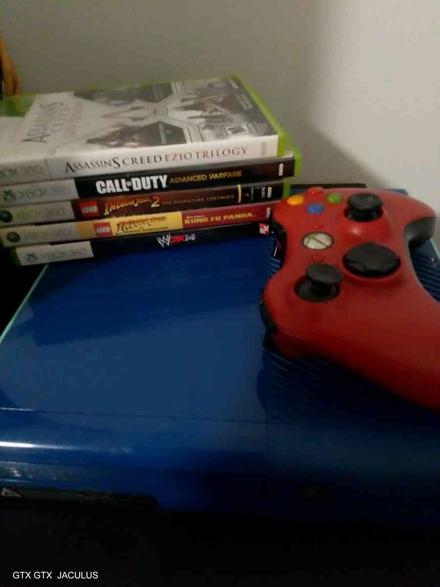 Xbox 360 e limited edition - New Haven, Connecticut