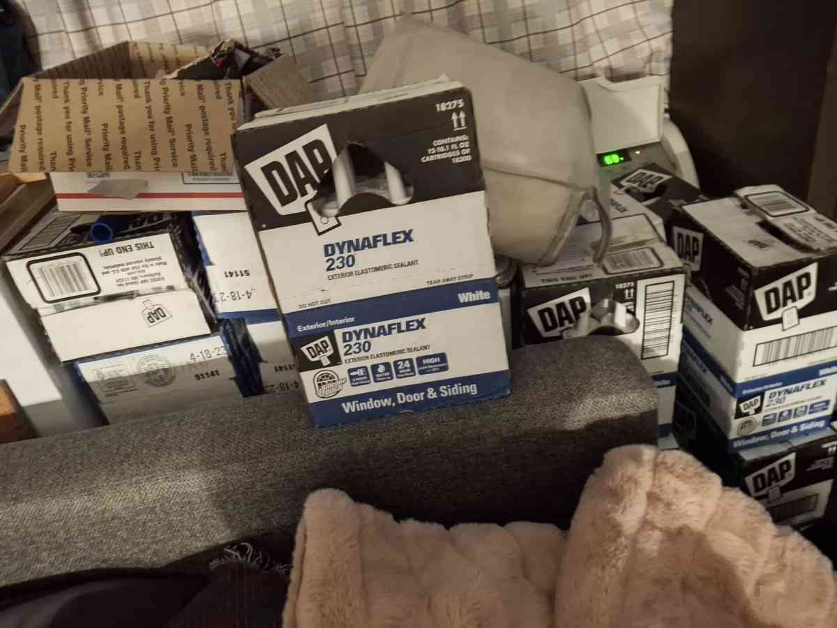 DAP window door and siding caulk - Murfreesboro, Tennessee