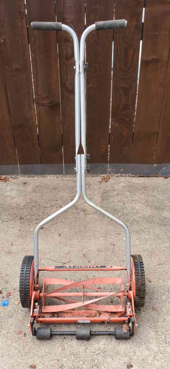 American Lawn Mower Company  4Blade Push Reel Mower  14Inch