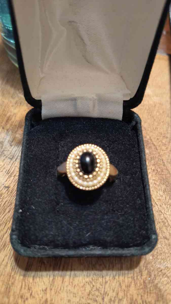 Vintage Avon Ring