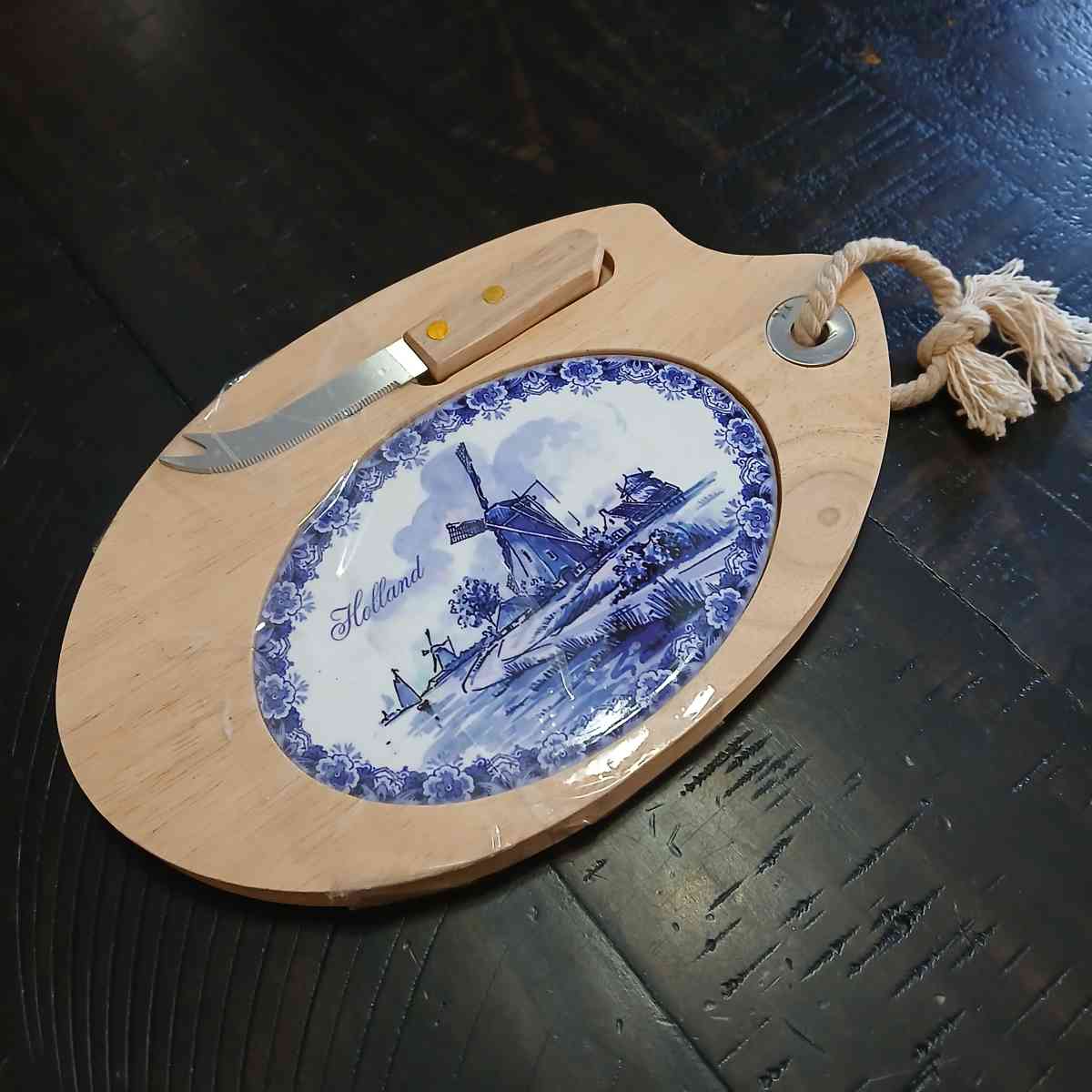 Delftware Collection Tile and wood cheese tray cutter knife - Indianapolis, Indiana - FleaMarketBay