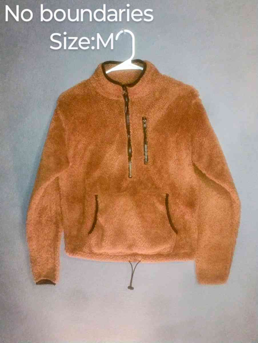 No boundaries Sweater - Missouri Valley, Iowa