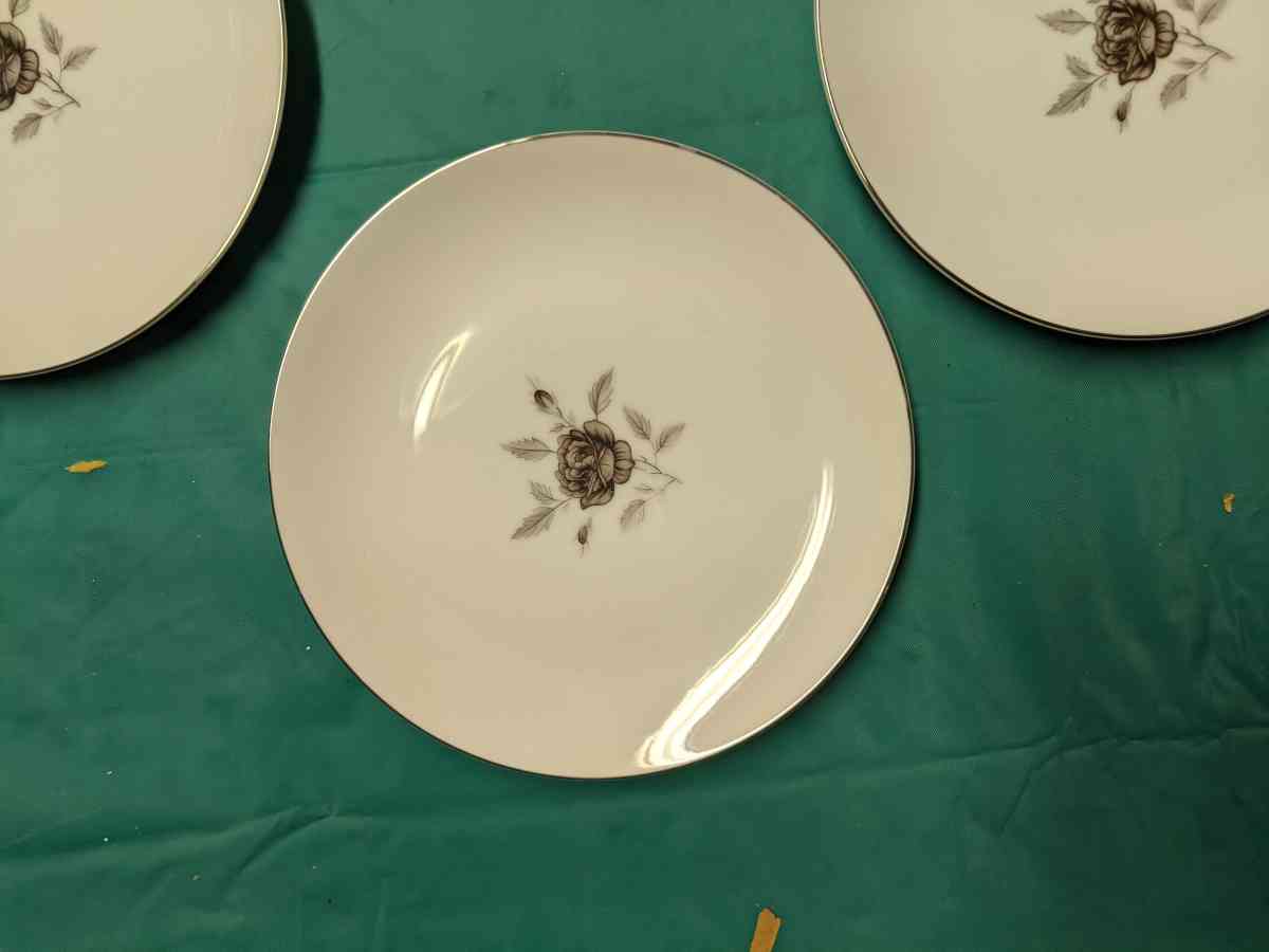 Fine China Two Boxes Of 24 Pce Set - Saint Paul, Minnesota - FleaMarketBay